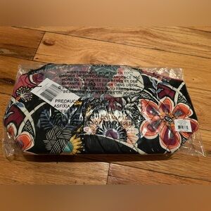 Vera Bradley Grand Travel Cosmetic in Kauai Floral